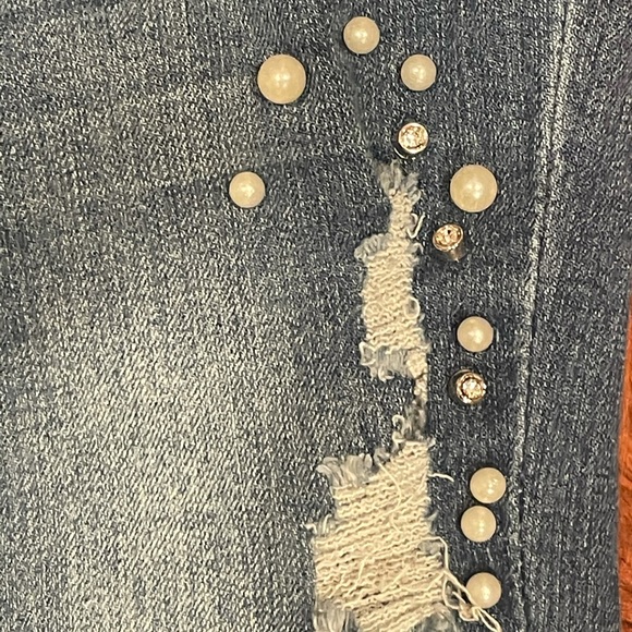 Vigoss distressed jeans with stones and pearls - Picture 3 of 5